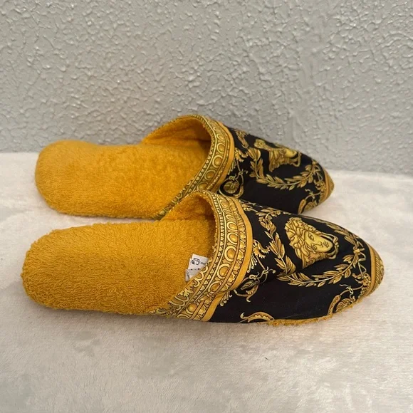 Versace Baroque Unisex Women's/Men’s Slippers in Black & Yellow,Medusa Head Logo - Picture 6 of 10